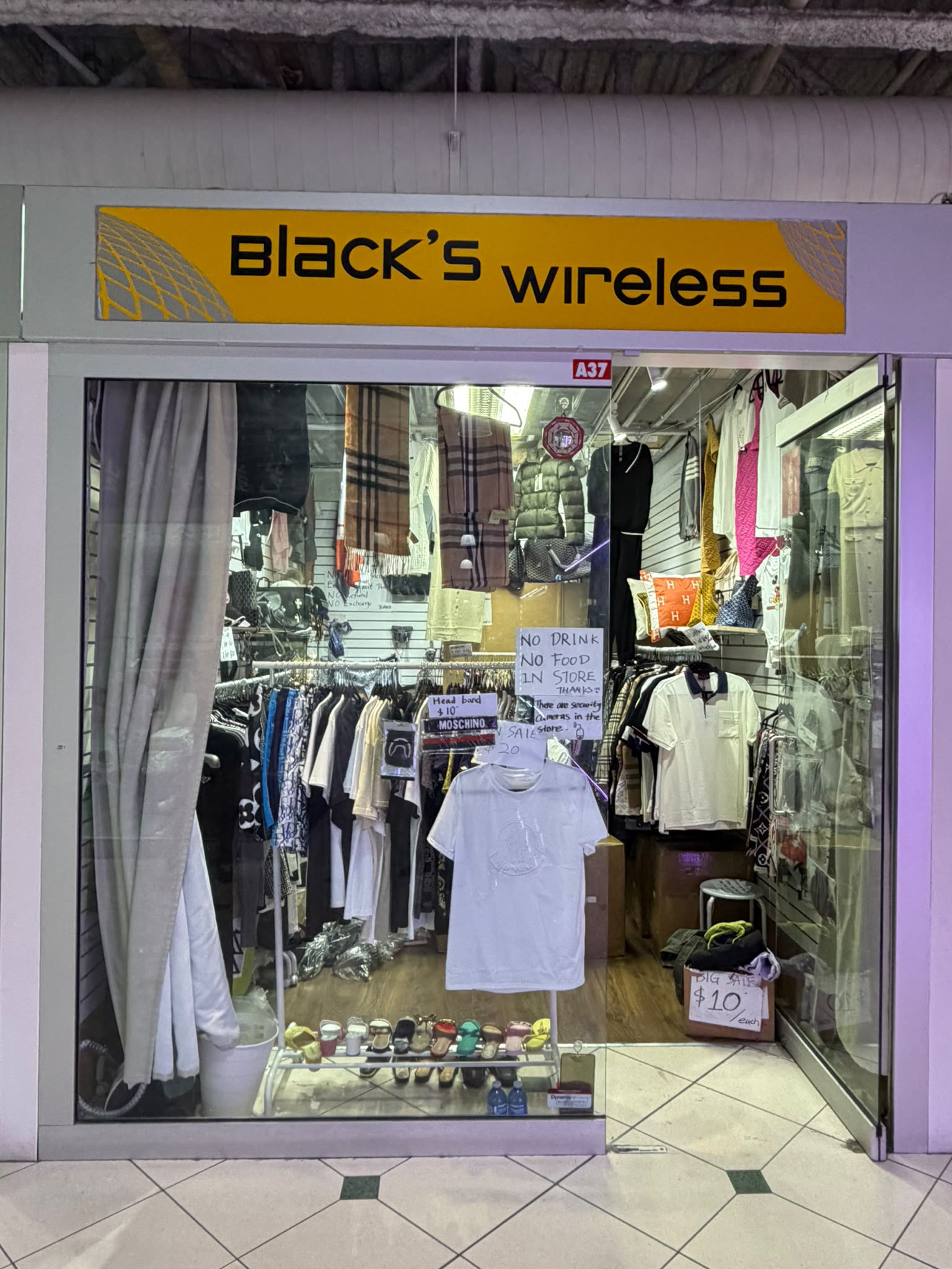 Black's Wireless