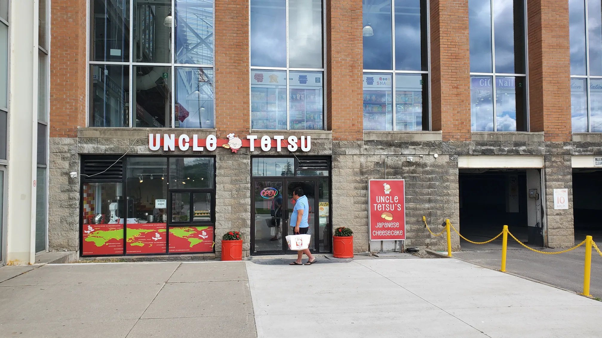 Uncle Tetsu